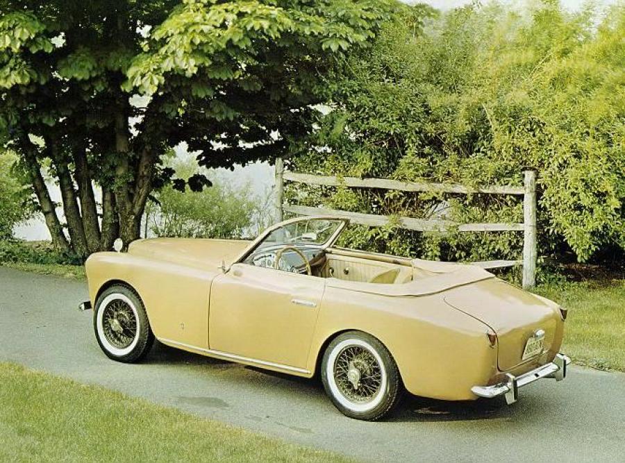  Arnolt-MG Convertible 1953 года  (фото 2 из 3)